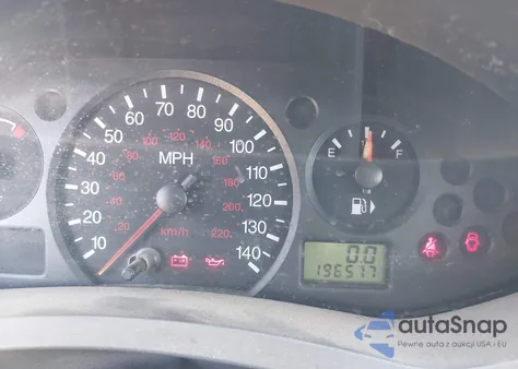 2005 Ford Focus Zx4 из США, поврежденный, VIN 1FAFP34N75W128002